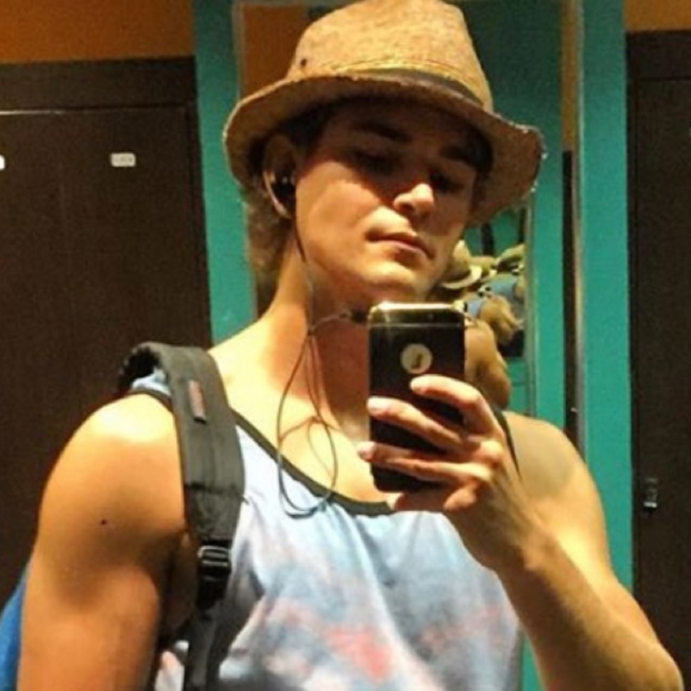 Meet your Posher, Adam